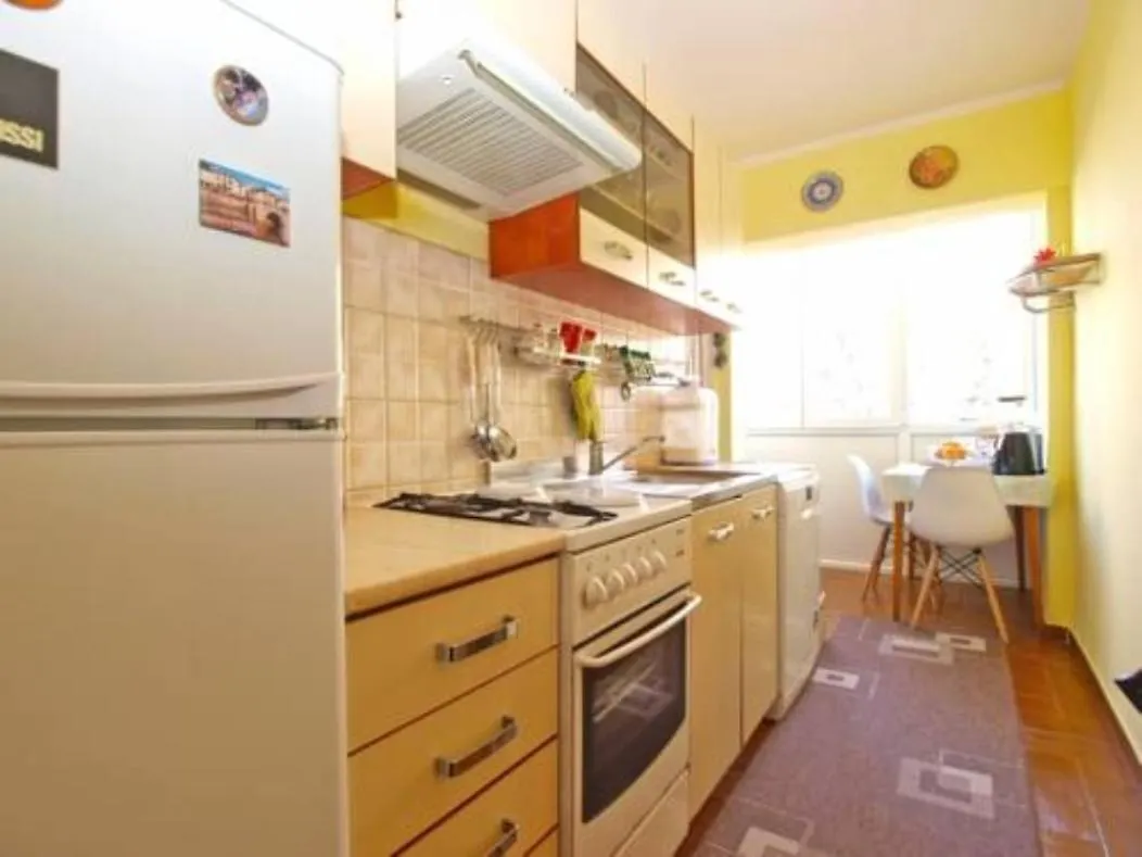 Apartment Almira Pula