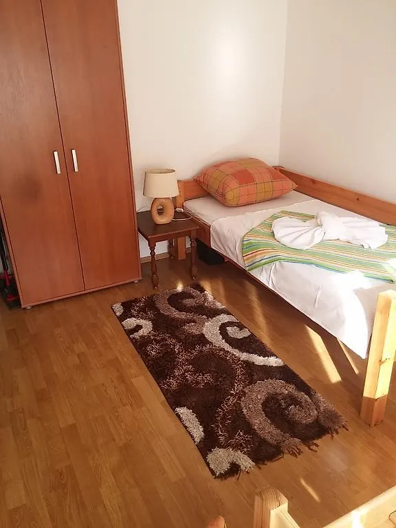 Apartment Almira Pula